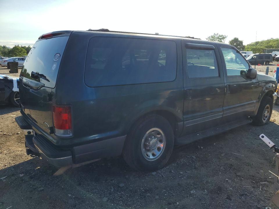 63053166 :رقم المزاد ، 1FMNU40L82EA51680 vin ، 2002 Ford Excursion مزاد بيع