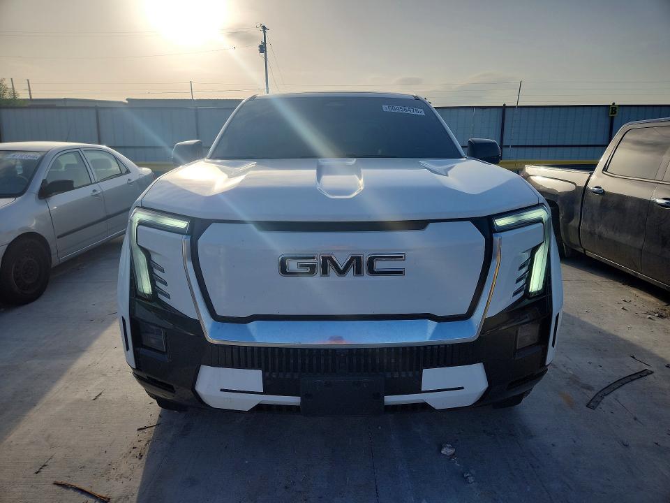60458476 :رقم المزاد ، 1GT10MED7SU413388 vin ، 2025 Gmc Sierra مزاد بيع