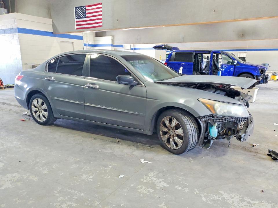 Продажа на аукционе авто 2010 Honda Accord, vin: 1HGCP3F82AA010422, номер лота: 61742086