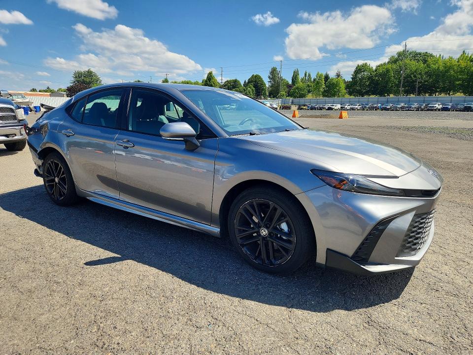 2026 Toyota Camry მანქანა იყიდება აუქციონზე, vin: 4T1DAACK5TU661484, აუქციონის ნომერი: 61739766