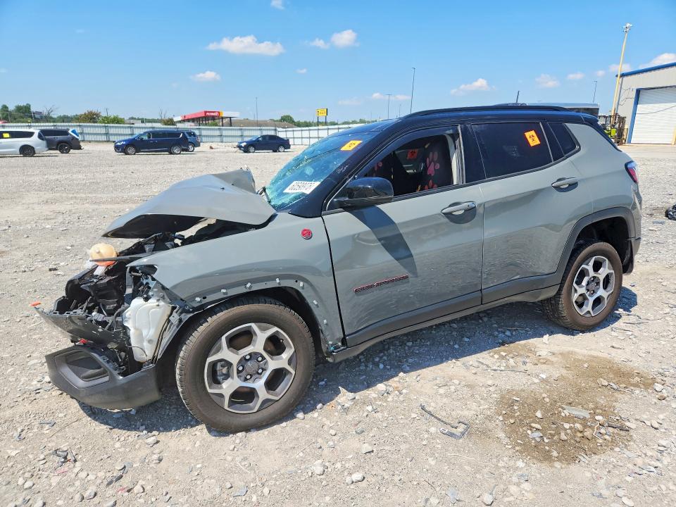 60598976 :رقم المزاد ، 3C4NJDDB7NT172848 vin ، 2022 Jeep Compass مزاد بيع