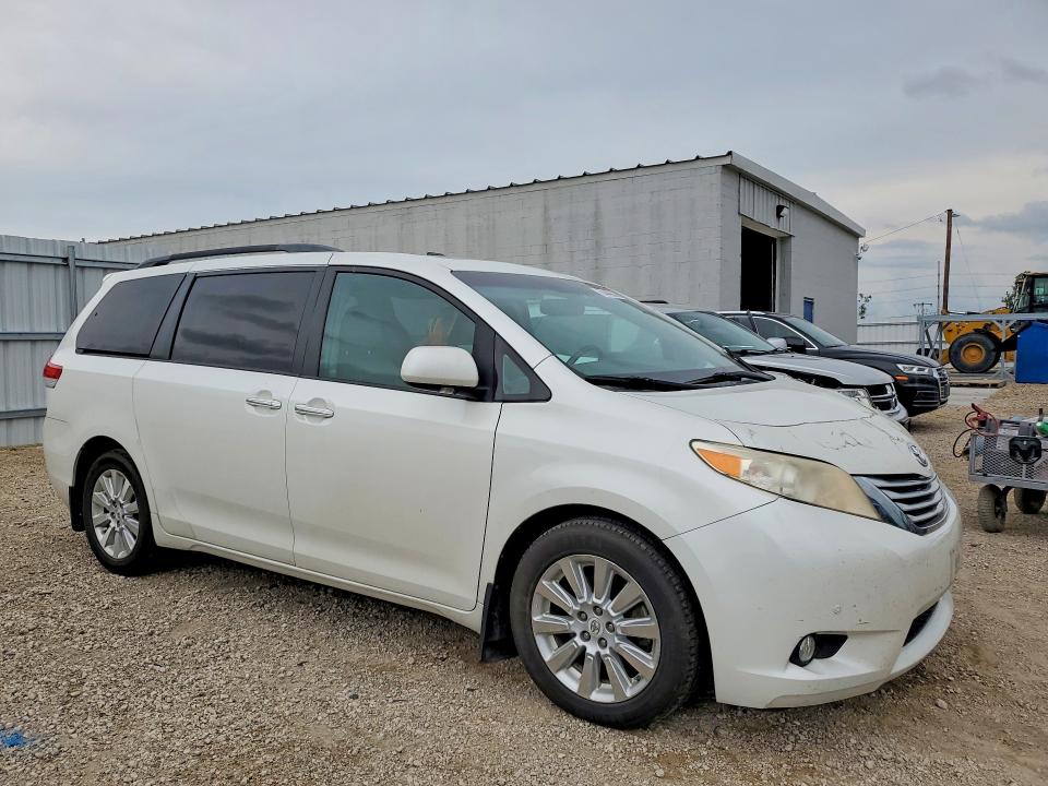 Aukcja sprzedaży 2011 Toyota Sienna, vin: 5TDDK3DC4BS004358, numer aukcji: 60440956