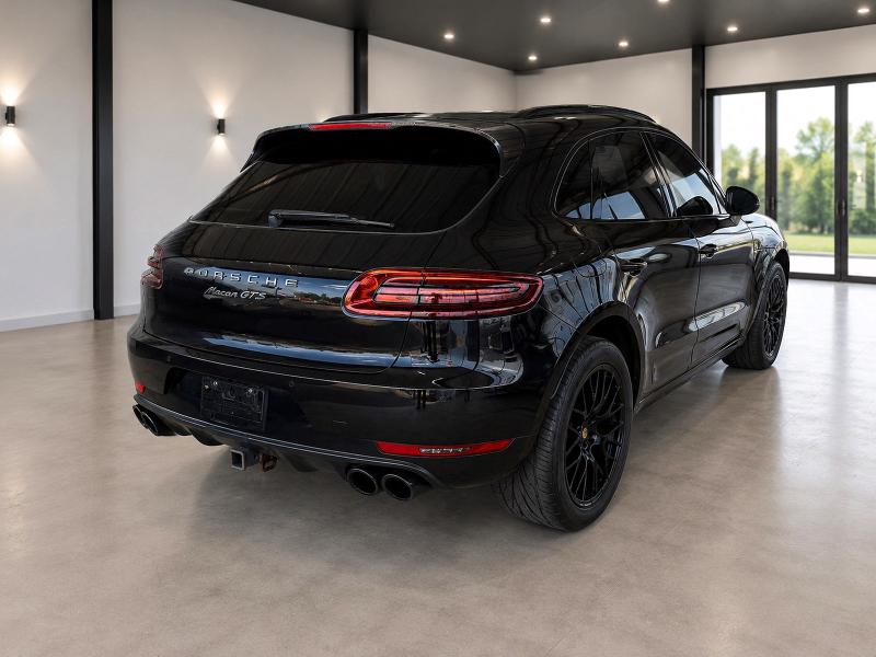 62356696 :رقم المزاد ، WP1AG2A57HLB55076 vin ، 2017 Porsche Macan مزاد بيع