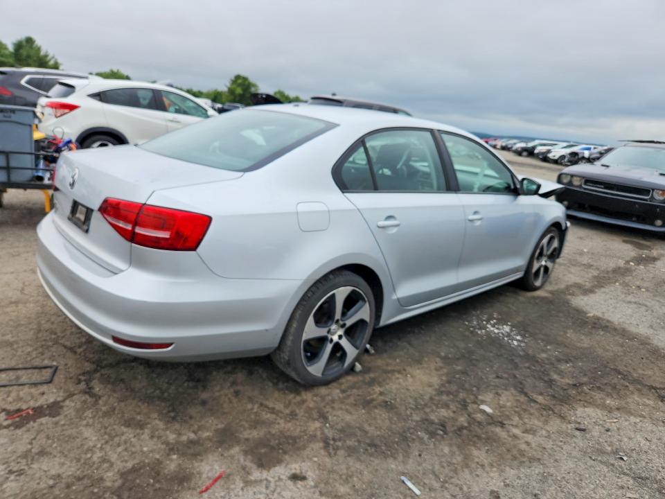 2015 Volkswagen Jetta მანქანა იყიდება აუქციონზე, vin: 3VW2K7AJ1FM251549, აუქციონის ნომერი: 60080356