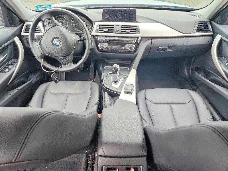 59730076 :رقم المزاد ، WBA8A3C54JA505962 vin ، 2018 Bmw 320 مزاد بيع