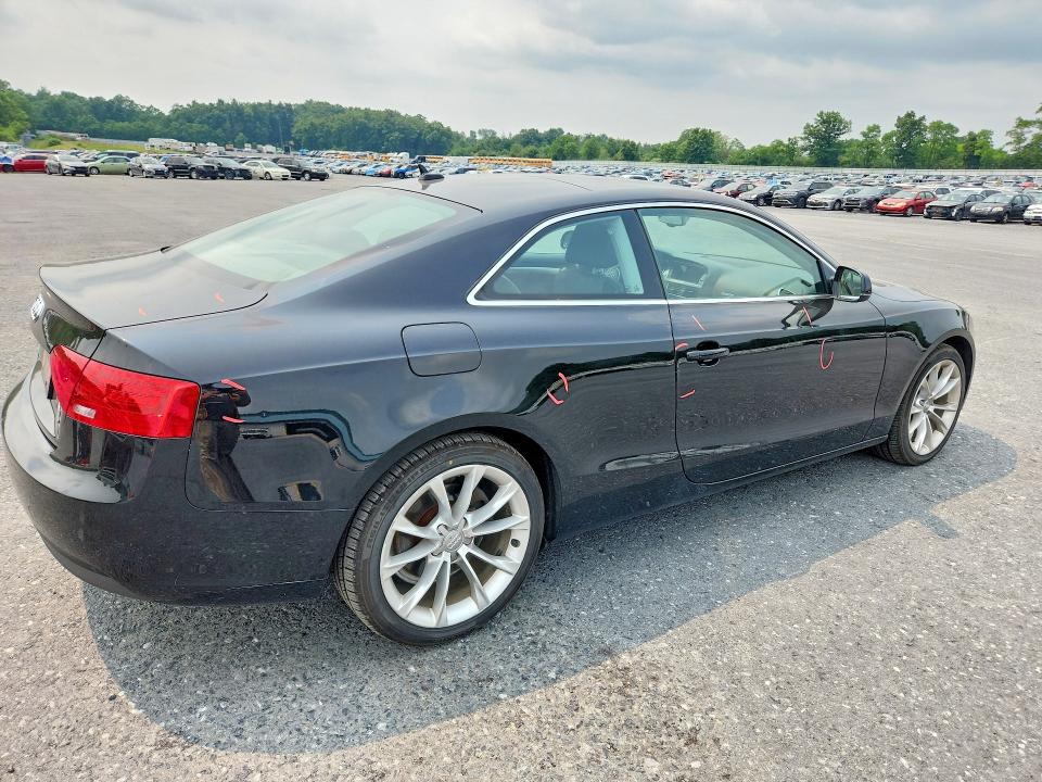 Продажа на аукционе авто 2013 Audi A5, vin: WAULFAFR5DA070324, номер лота: 60894176