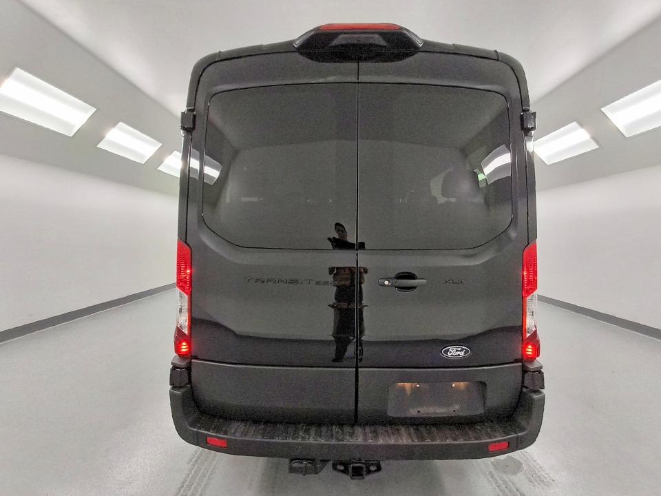 61893256 :رقم المزاد ، 1FBAX2C85TKA52590 vin ، 2026 Ford Transit مزاد بيع