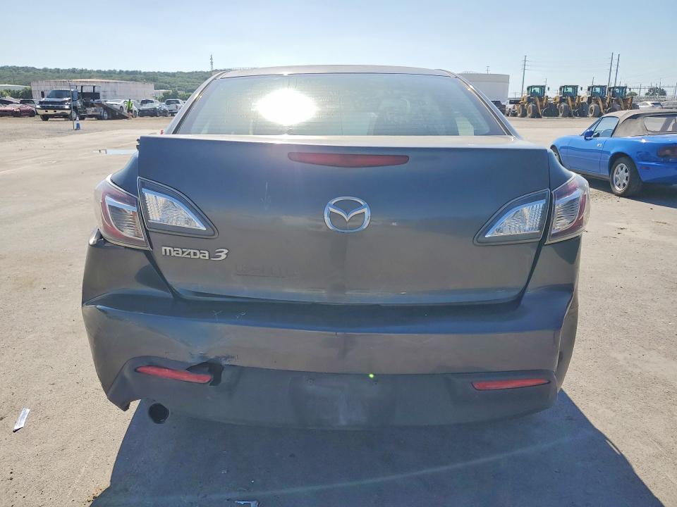 2011 Mazda 3 მანქანა იყიდება აუქციონზე, vin: JM1BL1VG6B1479288, აუქციონის ნომერი: 62682376