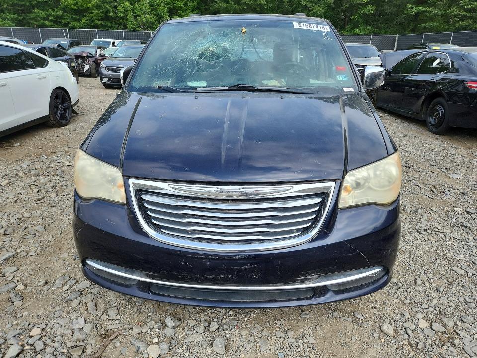 2011 Chrysler Town & Country მანქანა იყიდება აუქციონზე, vin: 2A4RR8DG3BR634599, აუქციონის ნომერი: 61587416