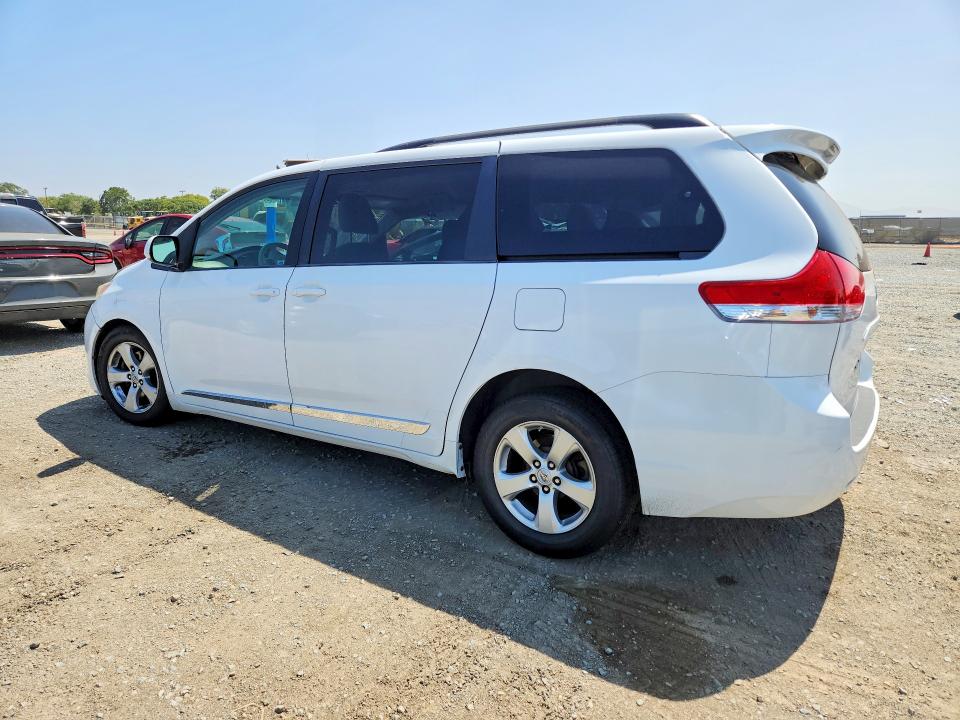 2013 Toyota Sienna მანქანა იყიდება აუქციონზე, vin: 5TDKK3DC7DS368512, აუქციონის ნომერი: 60508966