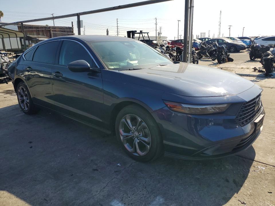 60613216 :رقم المزاد ، 1HGCY1F32PA034945 vin ، 2023 Honda Accord مزاد بيع