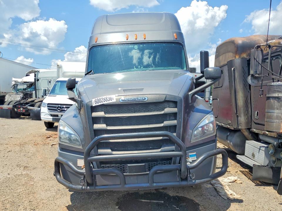 2019 Freightliner Cascadia 126 მანქანა იყიდება აუქციონზე, vin: 3AKJHHDR6KSKB5185, აუქციონის ნომერი: 60028836