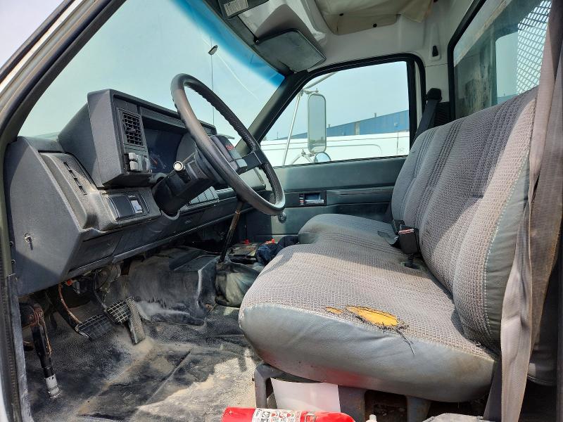 63387786 :رقم المزاد ، 1GDJ7H1C41J502055 vin ، 2001 Gmc C-series مزاد بيع