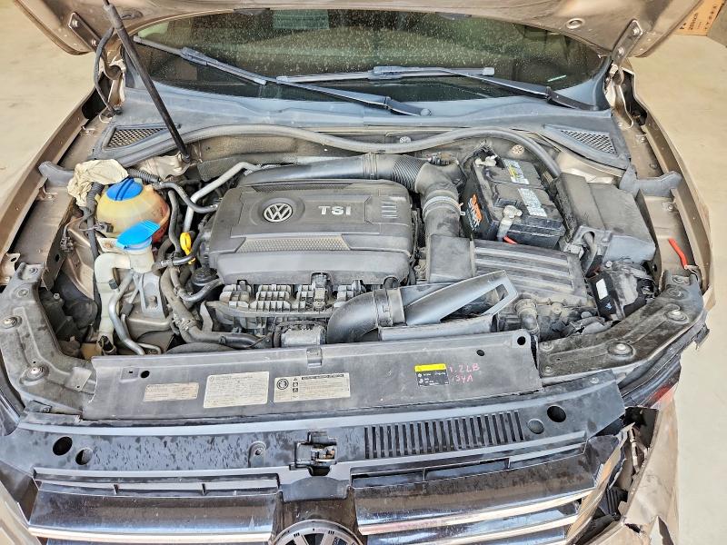 61118006 :رقم المزاد ، 1VWBT7A38FC033561 vin ، 2015 Volkswagen Passat مزاد بيع