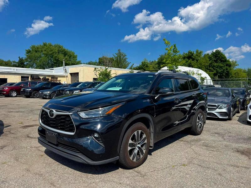Продажа на аукционе авто 2023 Toyota Highlander, vin: 5TDKDRBH1PS011052, номер лота: 61193186