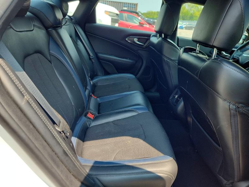 Продажа на аукционе авто 2015 Chrysler 200, vin: 1C3CCCBG5FN678260, номер лота: 62650846