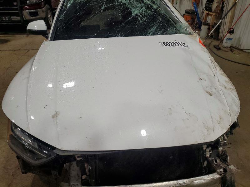 60239116 :رقم المزاد ، WA1EAAFY2N2129353 vin ، 2022 Audi Q5 مزاد بيع