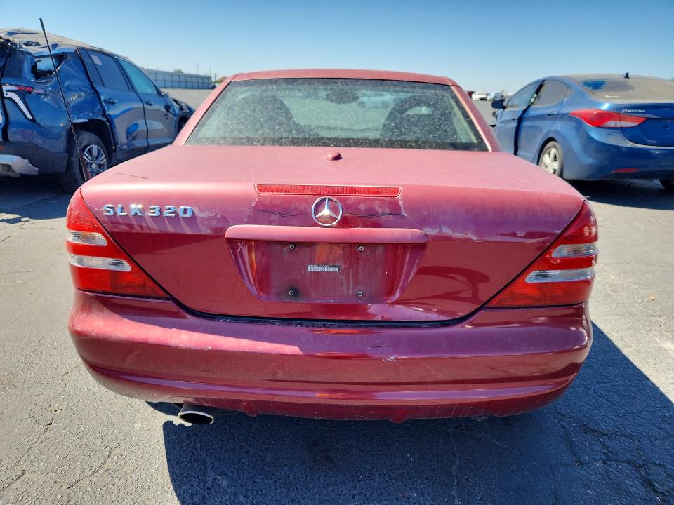Продажа на аукционе авто 2001 Mercedes-benz Slk, vin: WDBKK65F11F174658, номер лота: 62288066