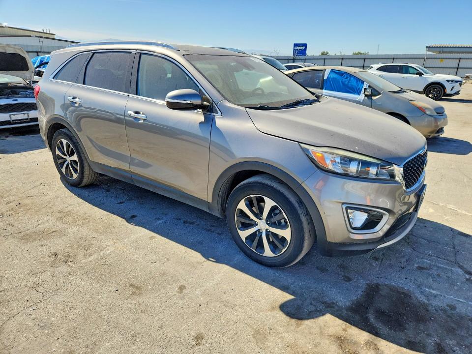 2017 Kia Sorento მანქანა იყიდება აუქციონზე, vin: 5XYPH4A59HG313997, აუქციონის ნომერი: 62853716