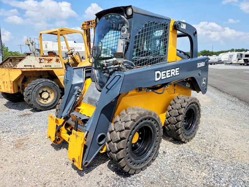 Продажа на аукционе авто 2010 John Deere 326d, vin: 1T0326DLTA0187350, номер лота: 62245476