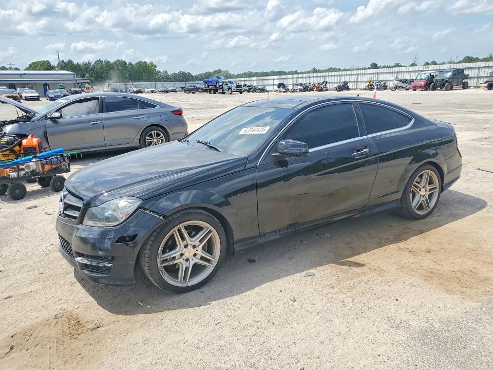62044426 :رقم المزاد ، WDDGJ4HB5EG200708 vin ، 2014 Mercedes-benz C مزاد بيع