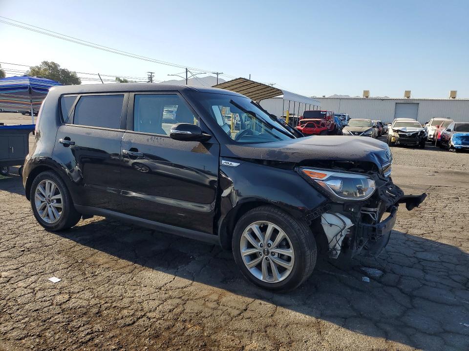 Продажа на аукционе авто 2017 Kia Soul, vin: KNDJP3A58H7439008, номер лота: 61418716