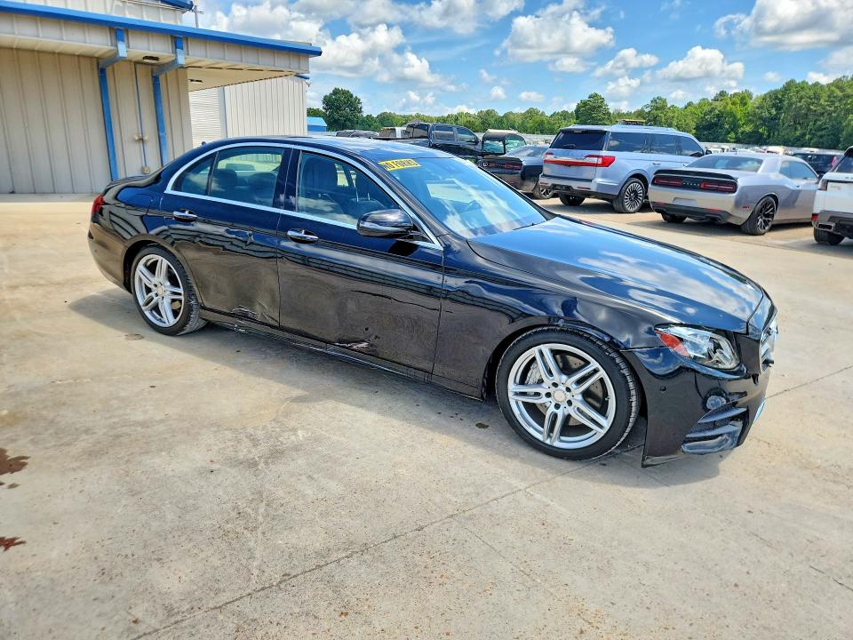 60411936 :رقم المزاد ، WDDZF4JB9HA069276 vin ، 2017 Mercedes-benz E مزاد بيع