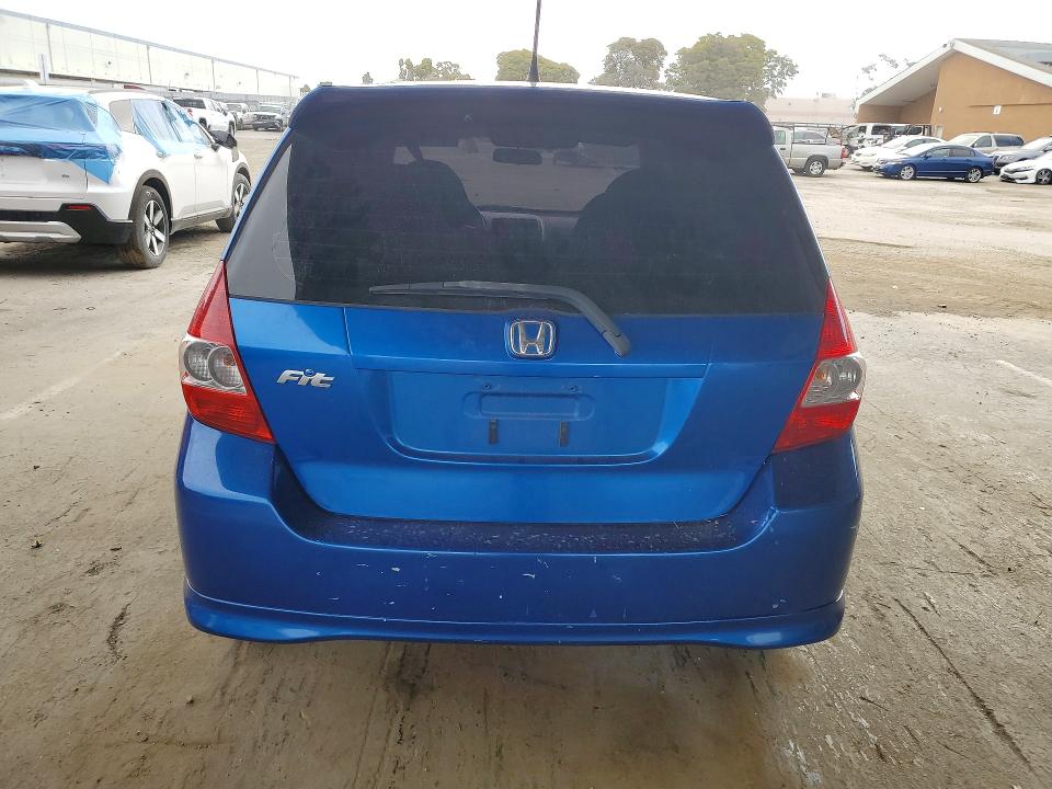 2008 Honda Fit მანქანა იყიდება აუქციონზე, vin: JHMGD38638S062665, აუქციონის ნომერი: 61567976