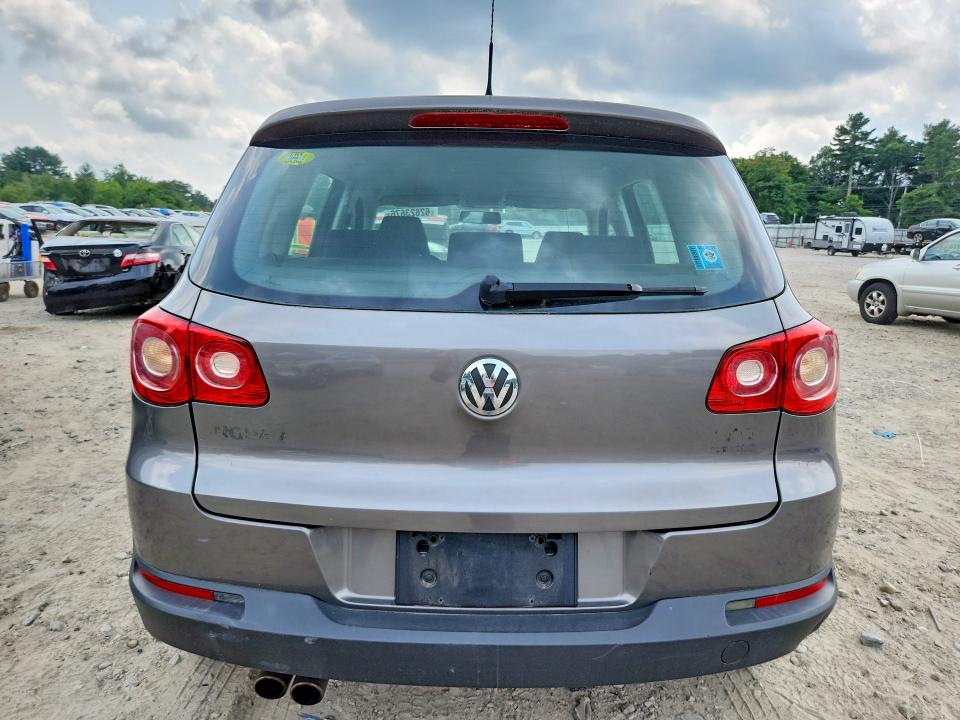 62823676 :رقم المزاد ، WVGBV7AX0AW524449 vin ، 2010 Volkswagen Tiguan مزاد بيع