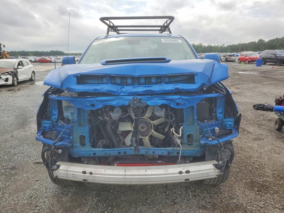 60658686 :رقم المزاد ، 5TFUY5F1XJX754331 vin ، 2018 Toyota Tundra مزاد بيع