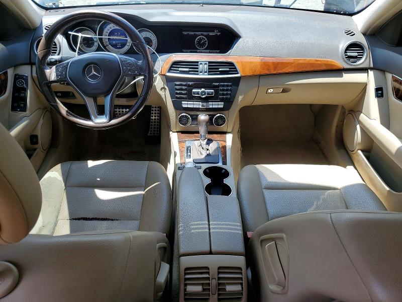 2014 Mercedes-benz C მანქანა იყიდება აუქციონზე, vin: WDDGF4HB8EA900324, აუქციონის ნომერი: 62243266