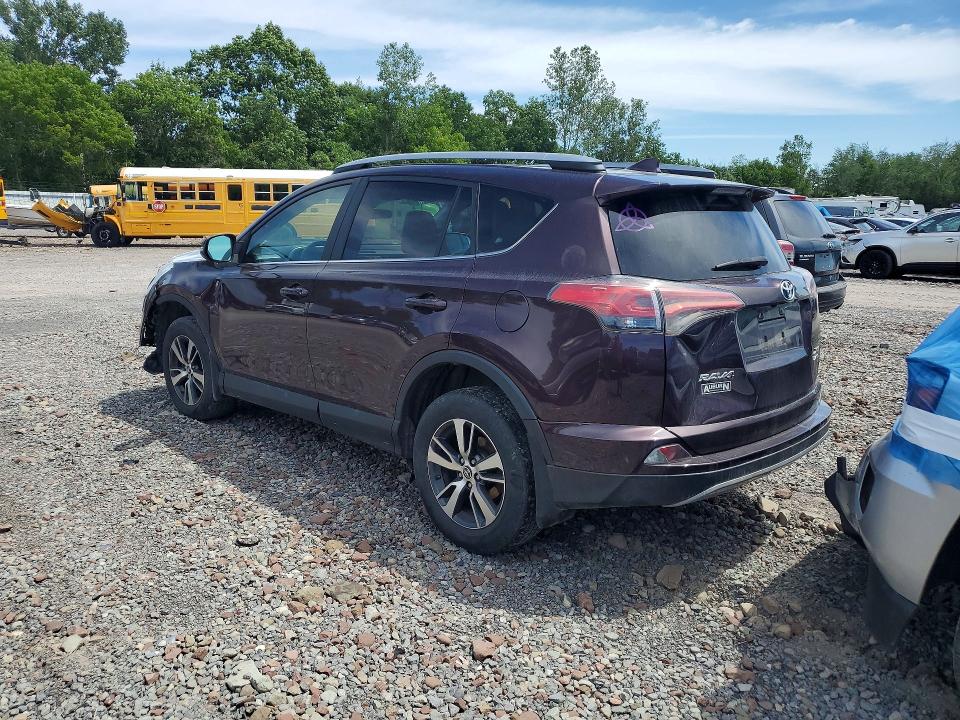 61195046 :رقم المزاد ، 2T3RFREV0JW819473 vin ، 2018 Toyota Rav4 مزاد بيع