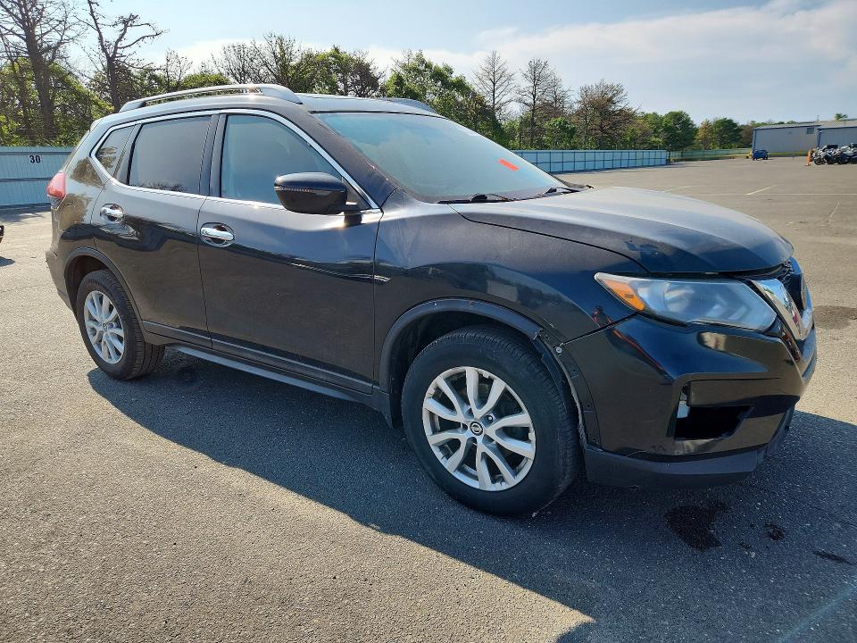 62389816 :رقم المزاد ، 5N1AT2MV4JC804276 vin ، 2018 Nissan Rogue مزاد بيع