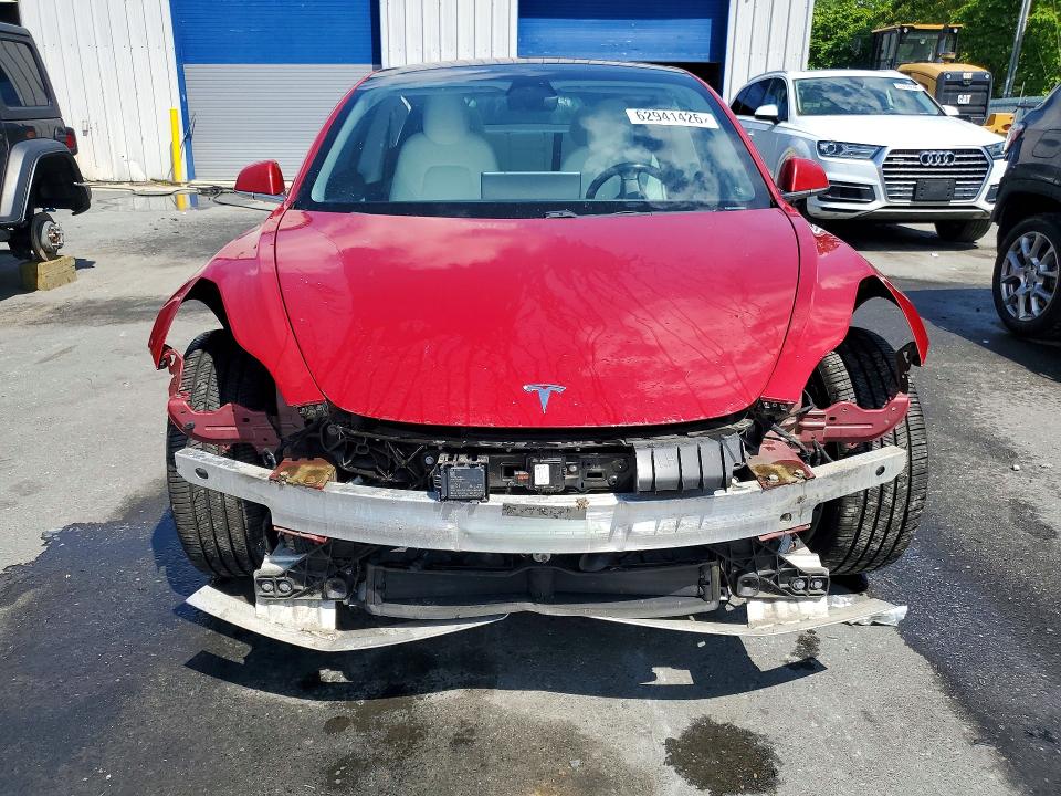 2018 Tesla Model 3 მანქანა იყიდება აუქციონზე, vin: 5YJ3E1EB7JF097358, აუქციონის ნომერი: 62941426