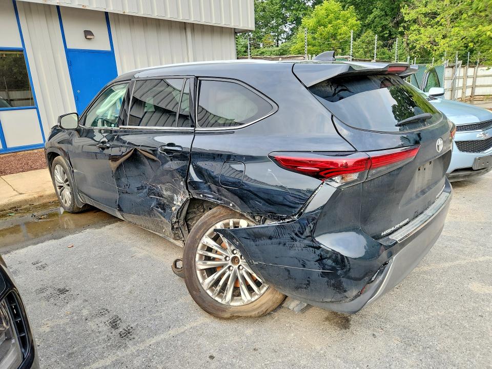 Aukcja sprzedaży 2023 Toyota Highlander, vin: 5TDKDRBH8PS518515, numer aukcji: 61013296