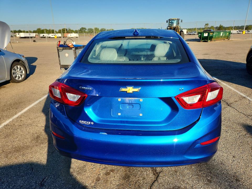 Продаж на аукціоні авто 2017 Chevrolet Cruze, vin: 1G1BE5SM2H7125813, номер лоту: 63177536