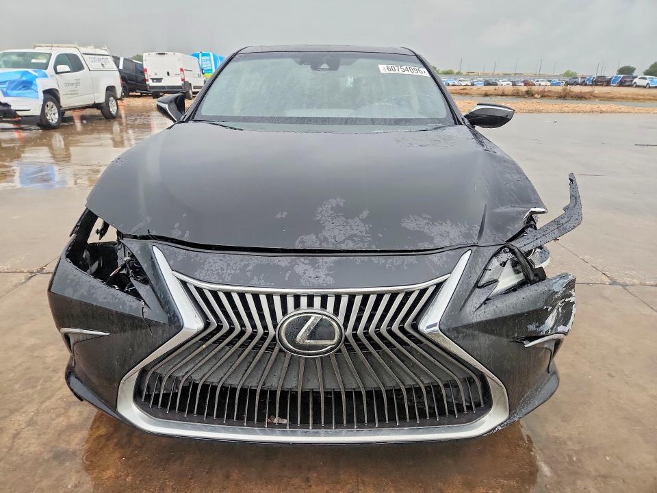 2021 Lexus Es 250 მანქანა იყიდება აუქციონზე, vin: 58AD11D11MU001300, აუქციონის ნომერი: 60754096