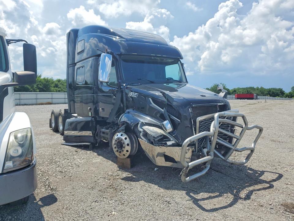 Продажа на аукционе авто 2020 Volvo Vn, vin: 4V4NC9TJ1LN253779, номер лота: 68765236