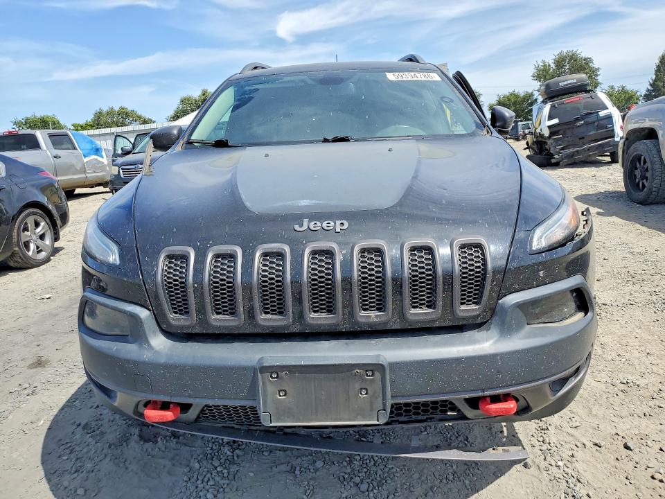 59394786 :رقم المزاد ، 1C4PJMBS5HW649674 vin ، 2017 Jeep Cherokee مزاد بيع