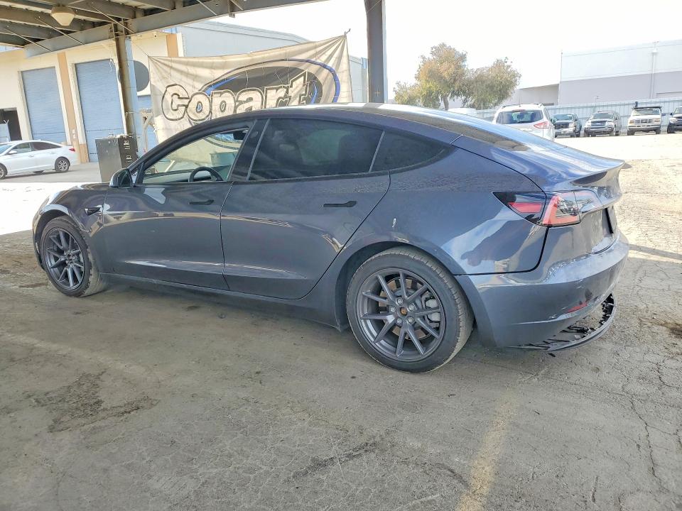 2023 Tesla Model 3 მანქანა იყიდება აუქციონზე, vin: 5YJ3E1EB1PF636338, აუქციონის ნომერი: 61801806