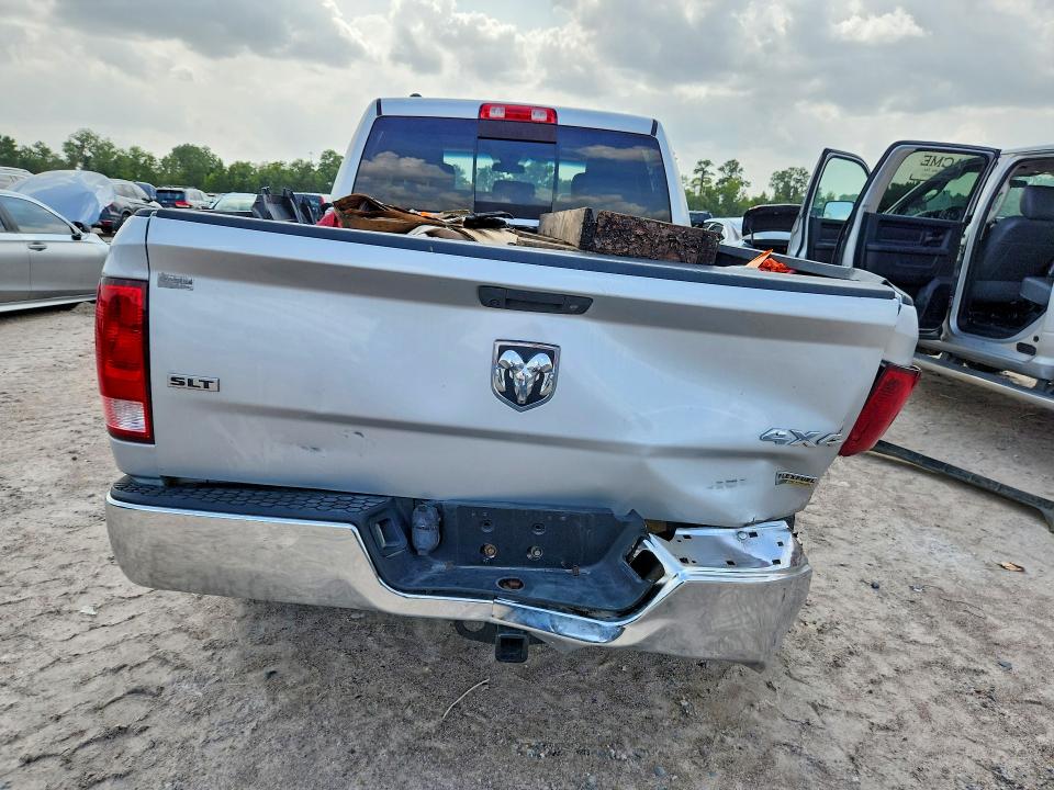 62631586 :رقم المزاد ، 1C6RR7GG1JS315928 vin ، 2018 Ram 1500 مزاد بيع