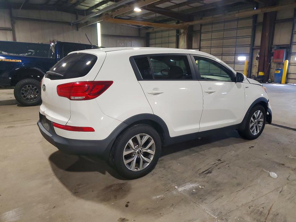 62814496 :رقم المزاد ، KNDPBCAC8F7693791 vin ، 2015 Kia Sportage مزاد بيع