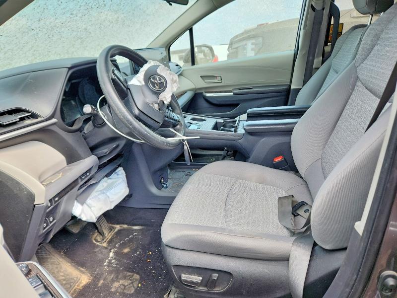 60684716 :رقم المزاد ، 5TDKSKFC0NS054712 vin ، 2022 Toyota Sienna مزاد بيع