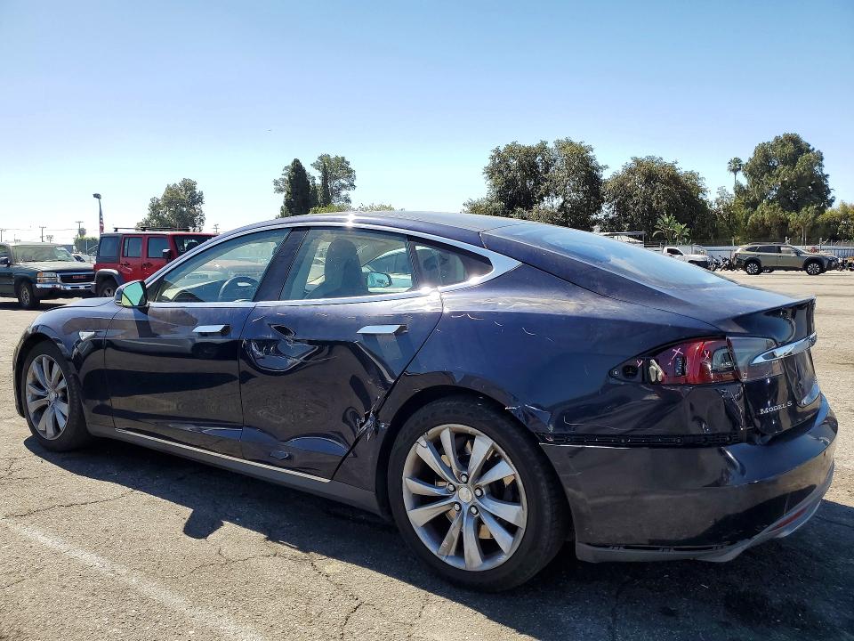 Продажа на аукционе авто 2015 Tesla Model S, vin: 5YJSA1S12FFP73371, номер лота: 60437866