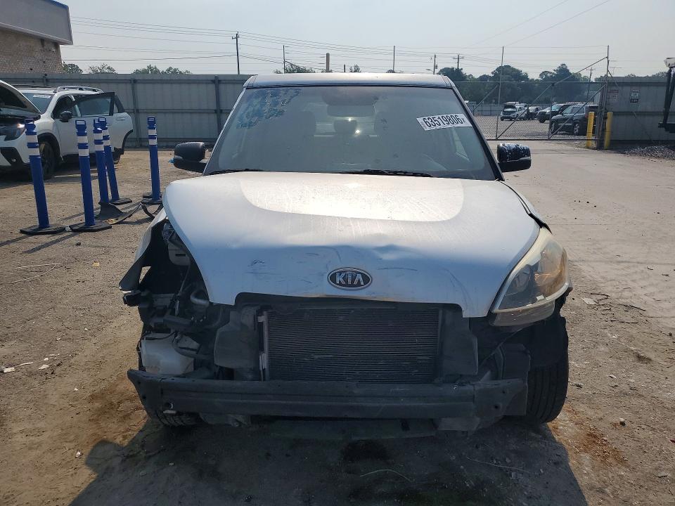 63519806 :رقم المزاد ، KNDJT2A67C7356399 vin ، 2012 Kia Soul مزاد بيع