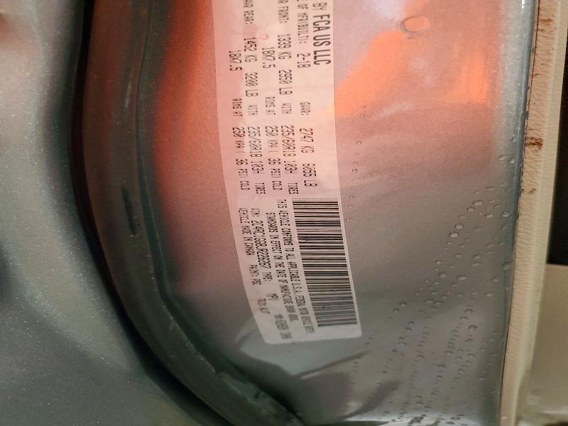 59769576 :رقم المزاد ، 2C4RC1GG8JR226267 vin ، 2018 Chrysler Pacifica مزاد بيع