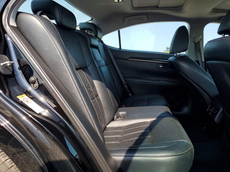60515206 :رقم المزاد ، 58ABK1GG2GU025288 vin ، 2016 Lexus Es مزاد بيع