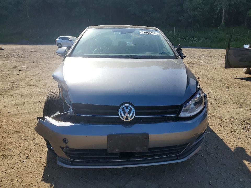 61558166 :رقم المزاد ، 3VW117AU5HM040110 vin ، 2017 Volkswagen Golf مزاد بيع