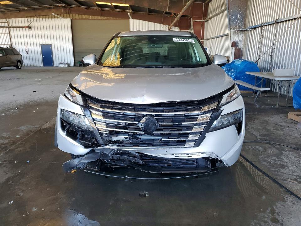 60221596 :رقم المزاد ، 5N1BT3BA9SC835289 vin ، 2025 Nissan Rogue مزاد بيع