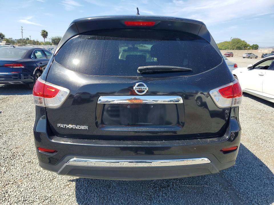 62472496 :رقم المزاد ، 5N1AR2MN6FC619054 vin ، 2015 Nissan Pathfinder مزاد بيع